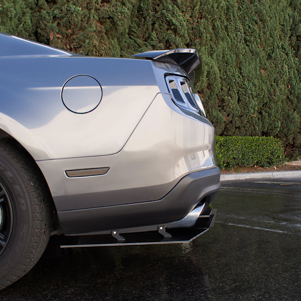 2010-2012 Ford Mustang V6 - Rear Diffuser Aerodynamics