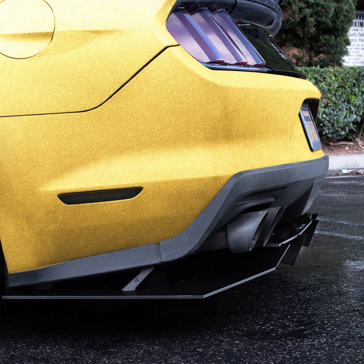 2015-2017 Ford Mustang (Roush Rear Valence) - Diffuser Aerodynamics