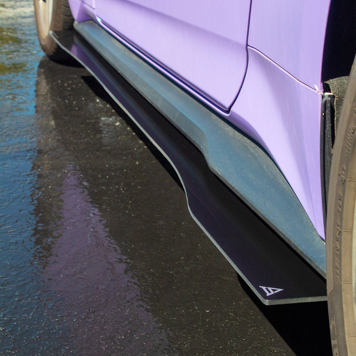 2024 Ford Mustang - Side Skirt Splitter Set Aerodynamics