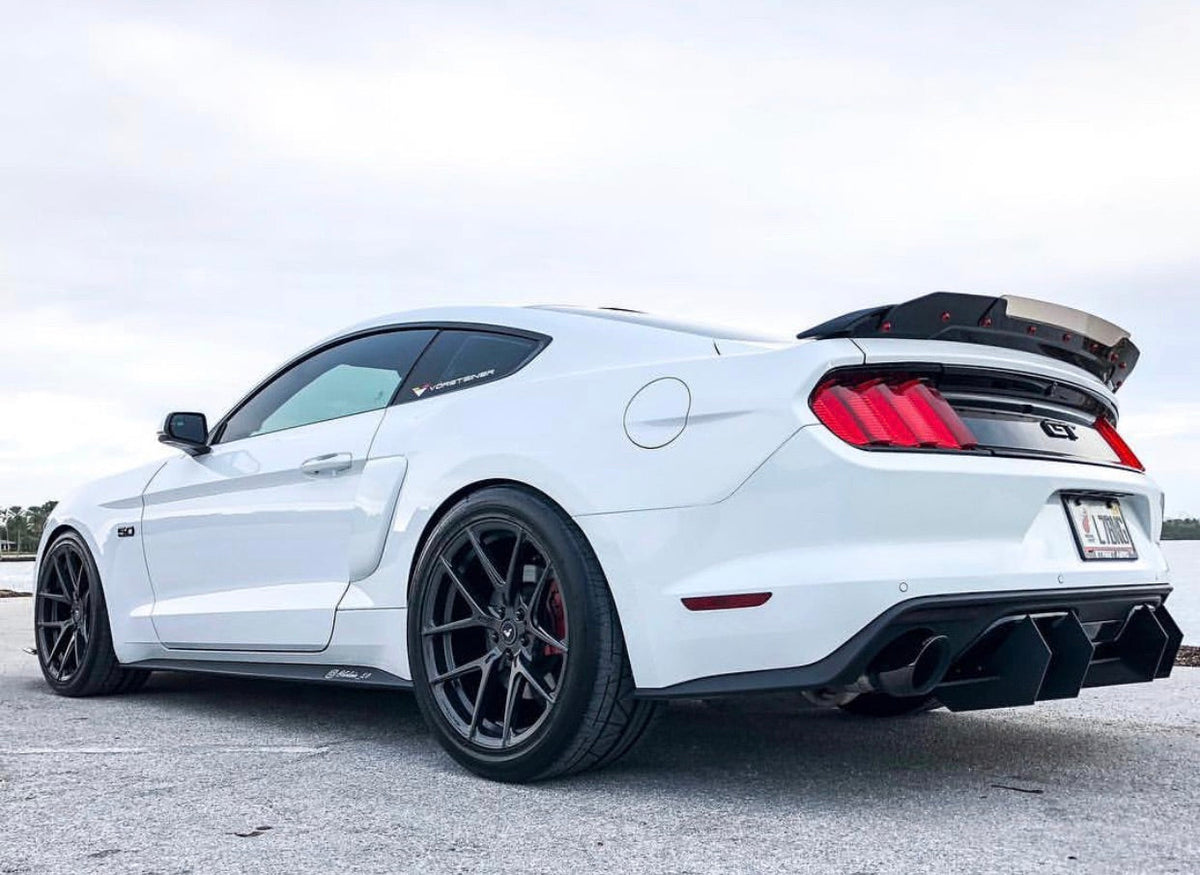 2015-2017 Ford Mustang - Classic Edition Rear Diffuser Aerodynamics